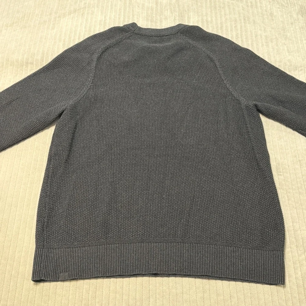 lululemon athletica pit 22